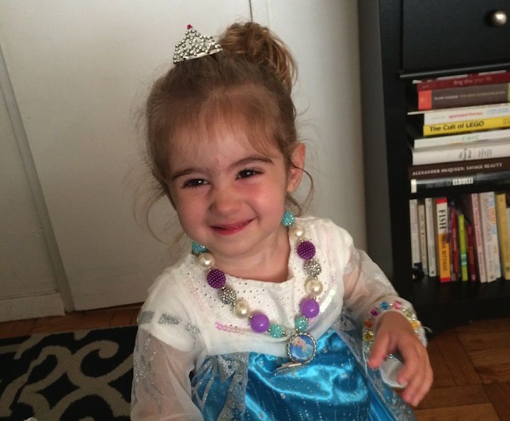 Laia is Anna from Frozen for Halloween