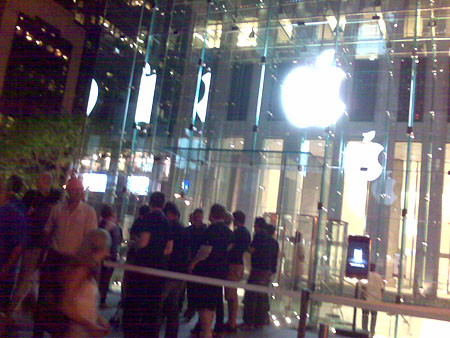 Apple Store NYC - iPhone Release